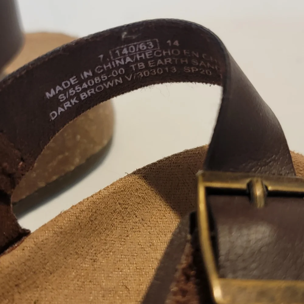 Old Navy Sandals brown Leather Like 2 Strap Back Size 7 strappy 140/63